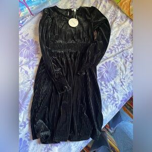 New dress black velvet for girl size 8